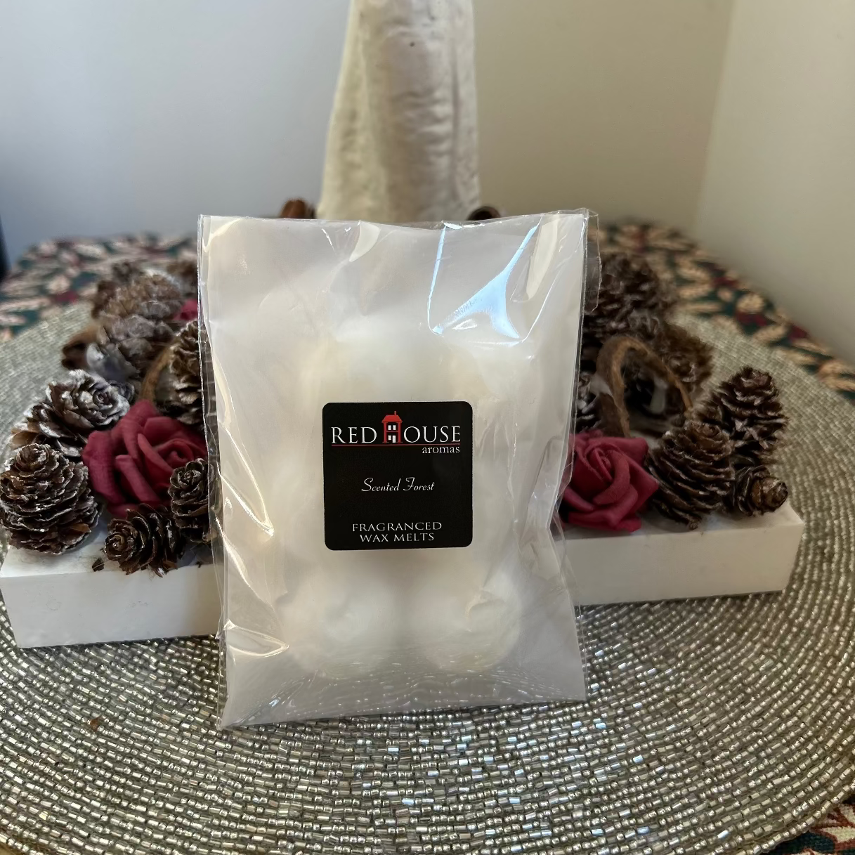 6 fragranced wax melts in a bag